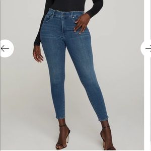 GOOD AMERICAN GOOD LEGS FRAY WAISTBAND